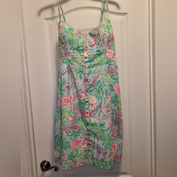 Lilly Pulitzer Dresses & Skirts - Lilly Pulitzer dress with tropical animal themed print